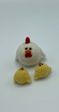 Load image into Gallery viewer, Hen and Chick Needle Felting Kit