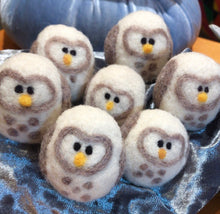 Load image into Gallery viewer, needle felted owls
